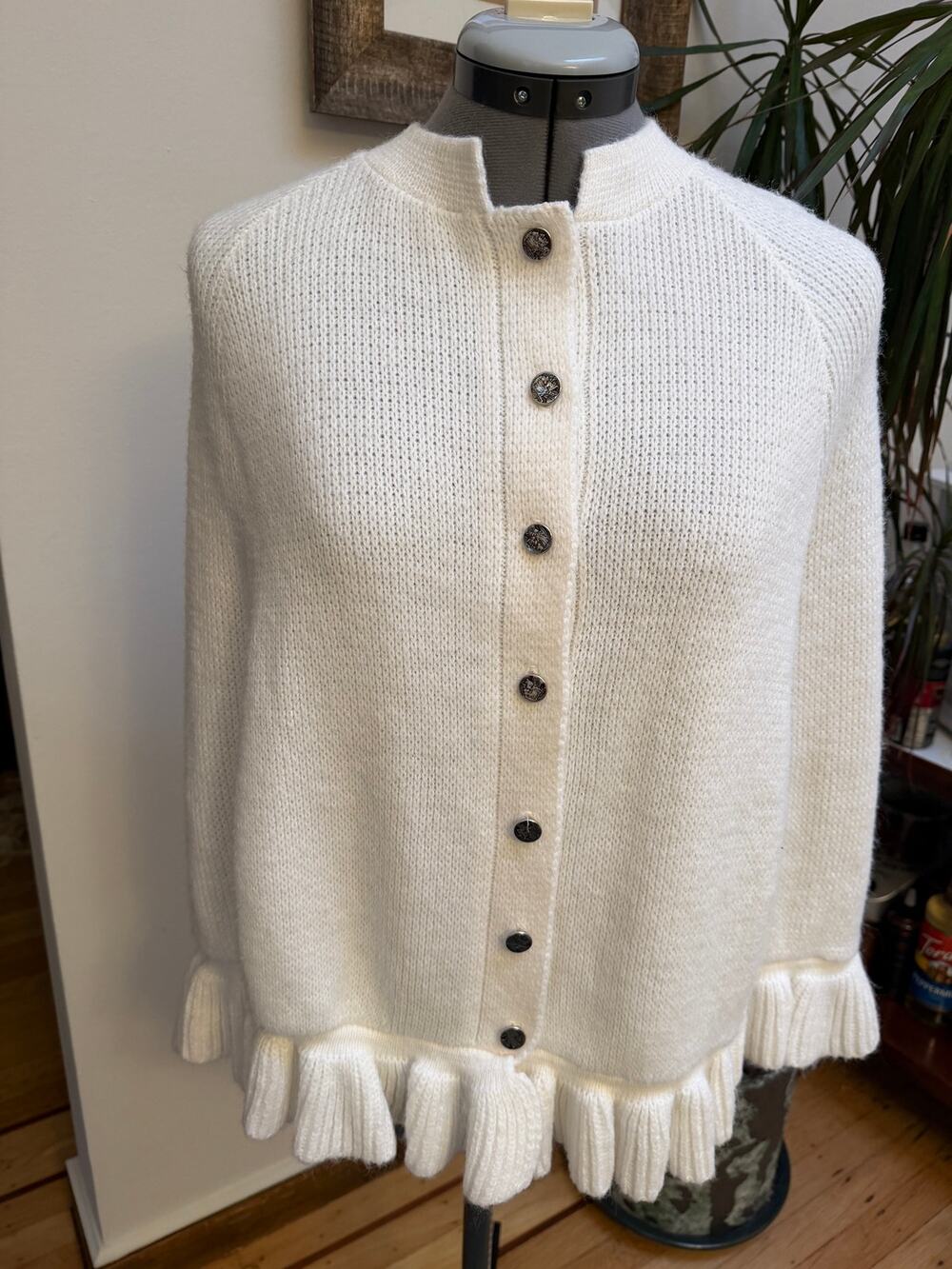 VNTG Late 70s Sears Winnie the Pooh Cream Peplum Cardigan with Ruffle Hem Size S